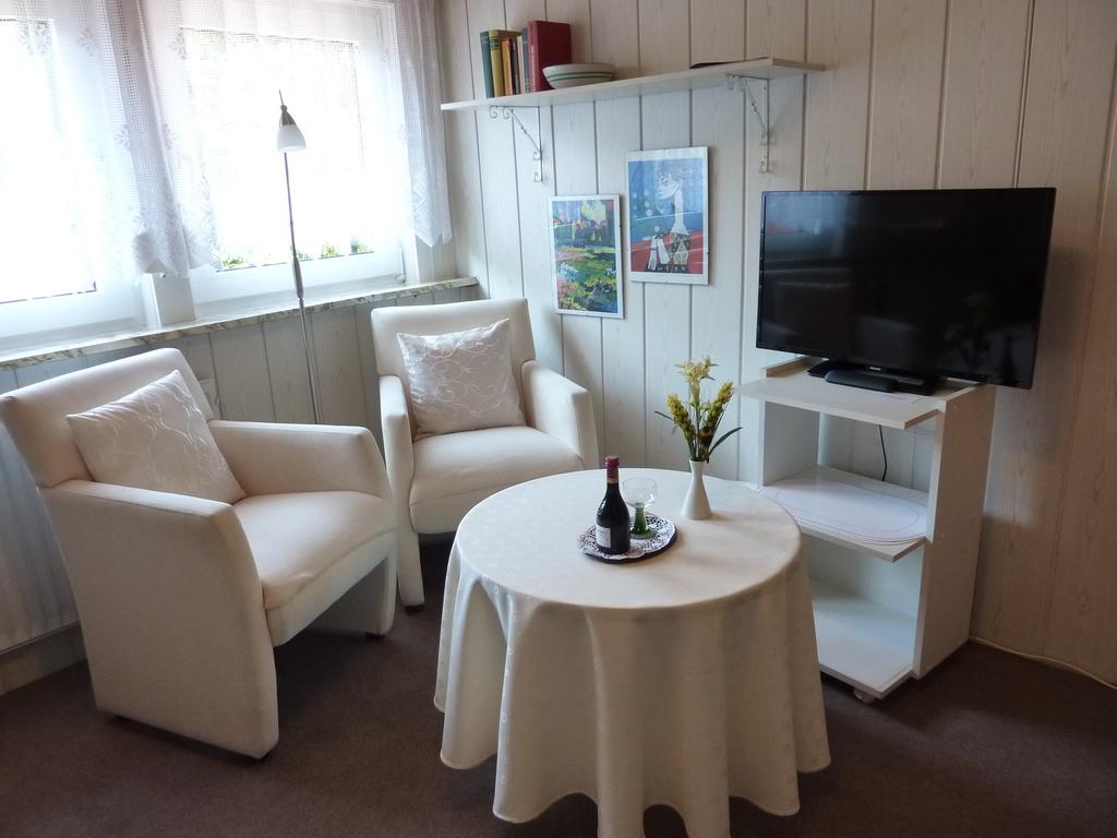 Pension Rheingold Garni บาดกรุนด์ ภายนอก รูปภาพ