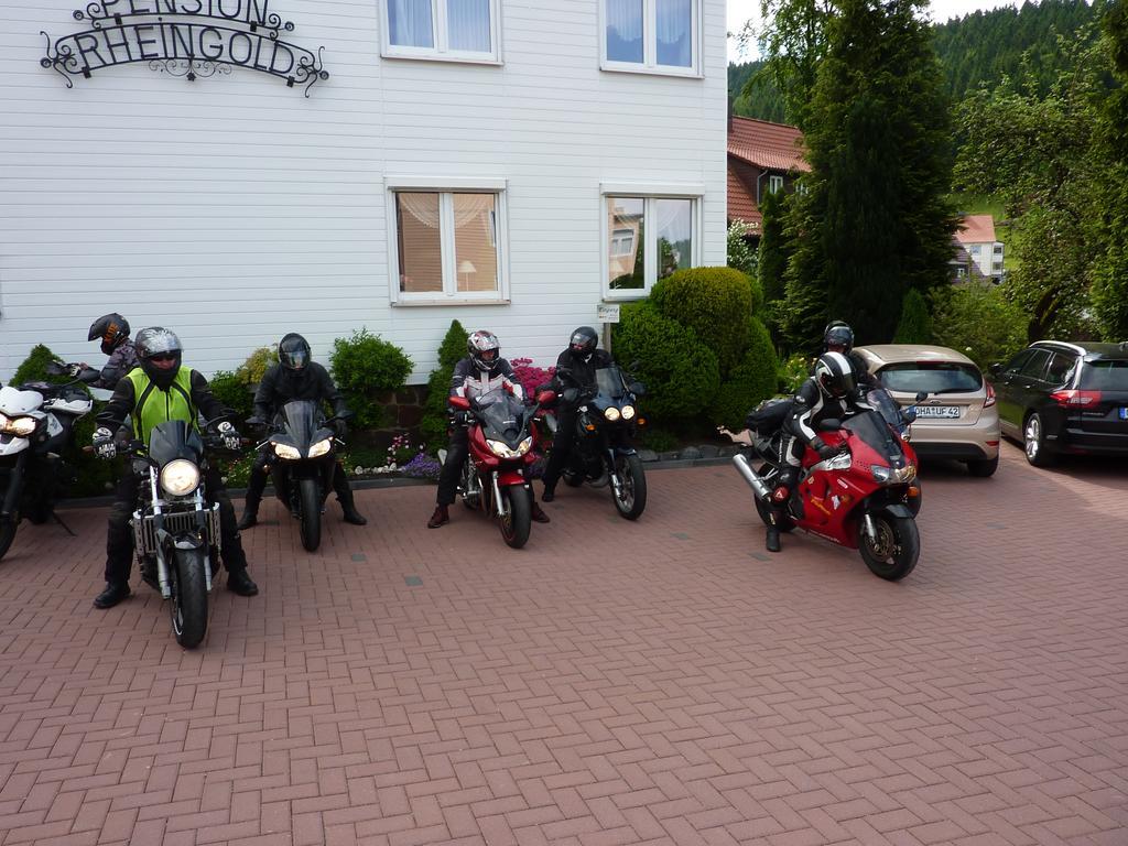 Pension Rheingold Garni บาดกรุนด์ ภายนอก รูปภาพ